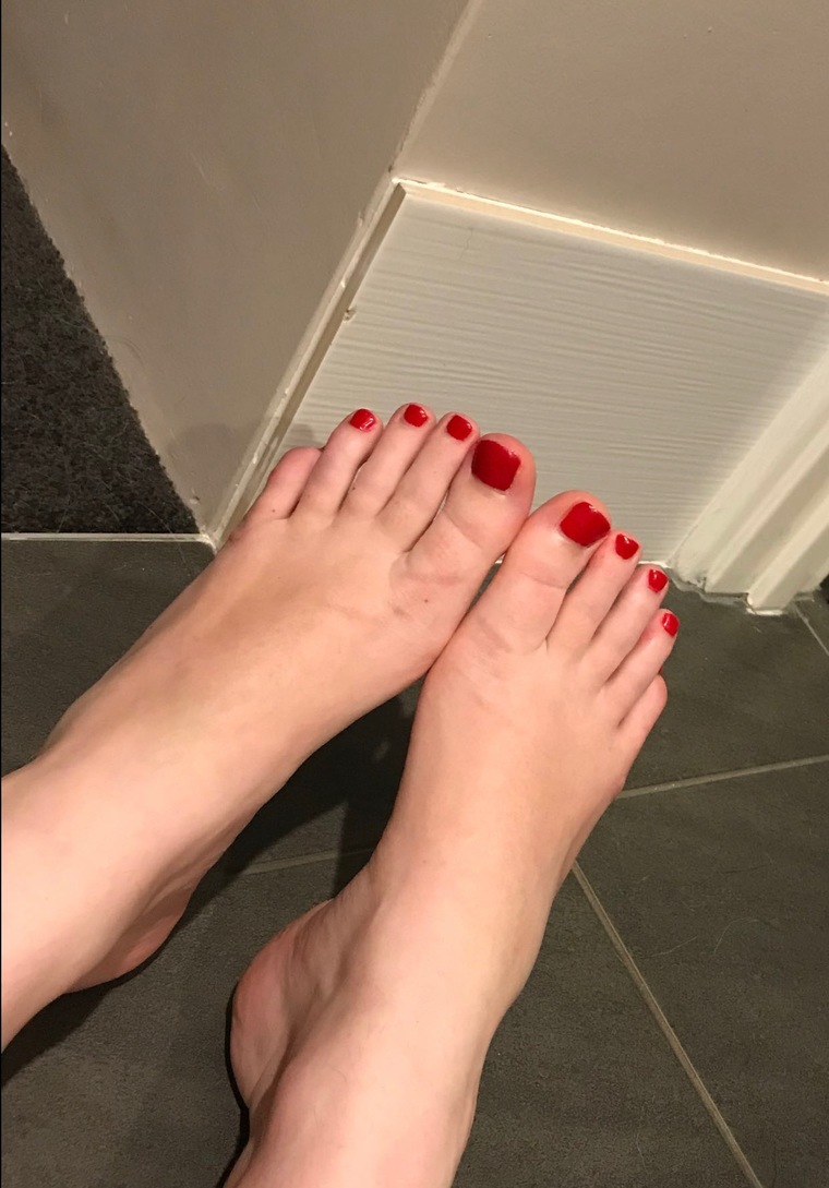 Stacey Barefoot Bunny 🐰 cover image