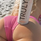 Steamy Blondie avatar
