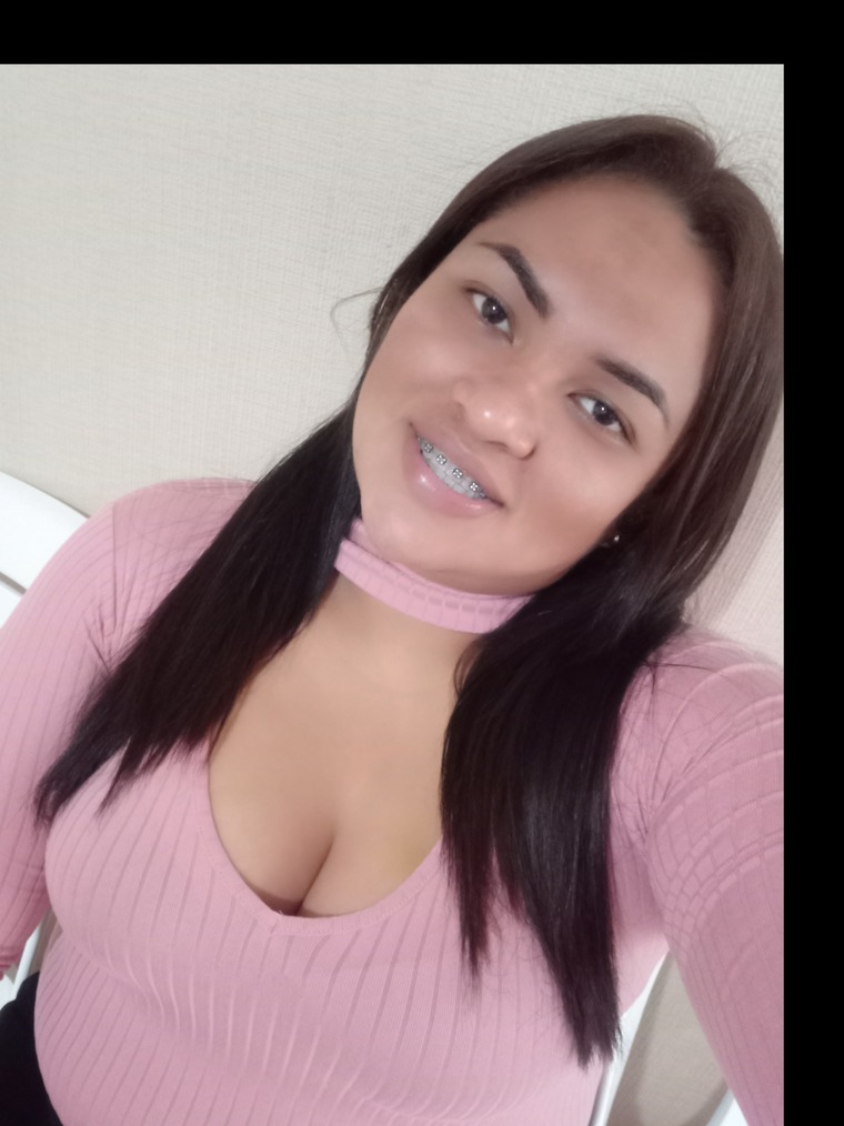 Estefanía Linarez banner image