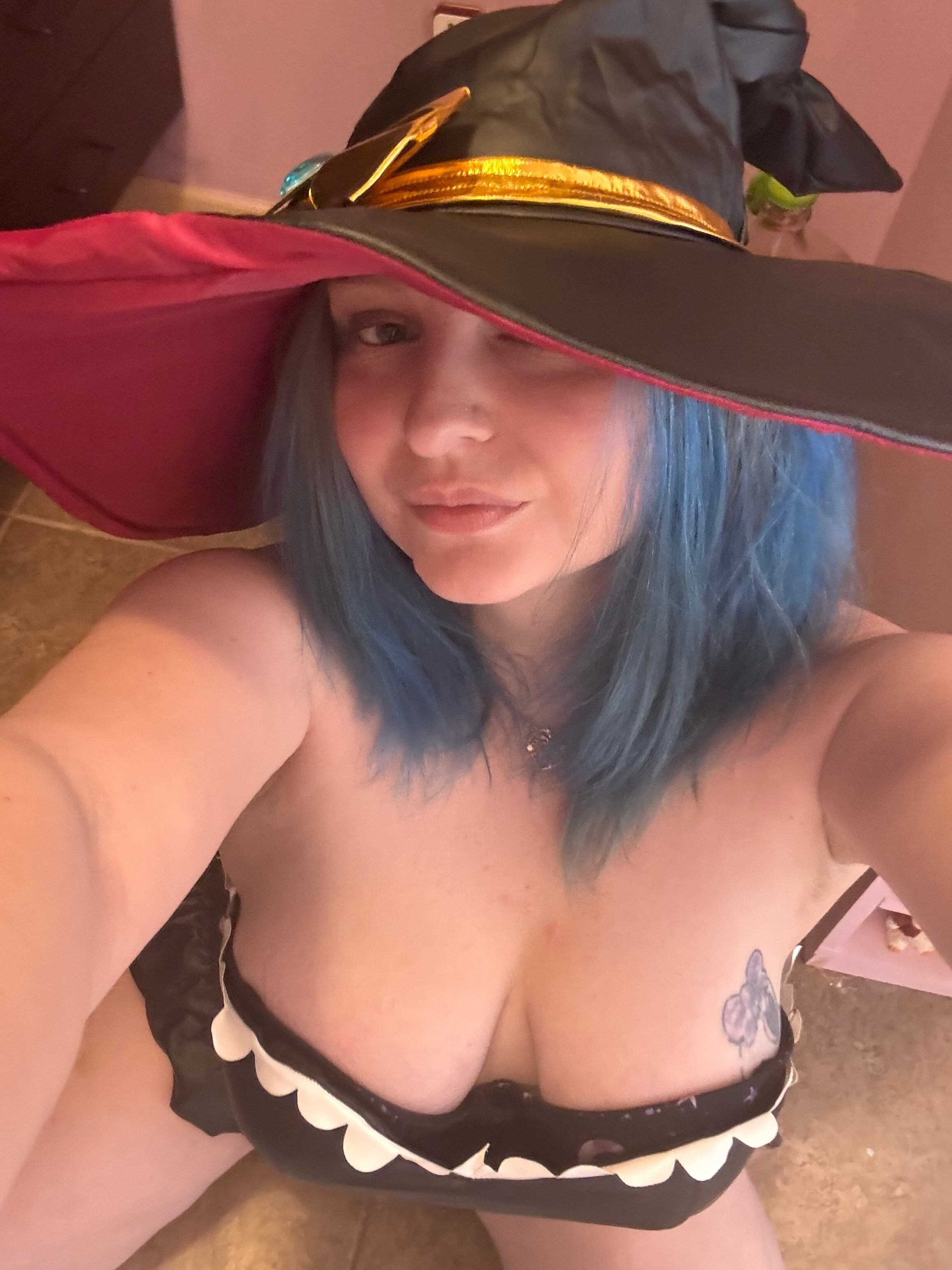 StikkyKittie banner image
