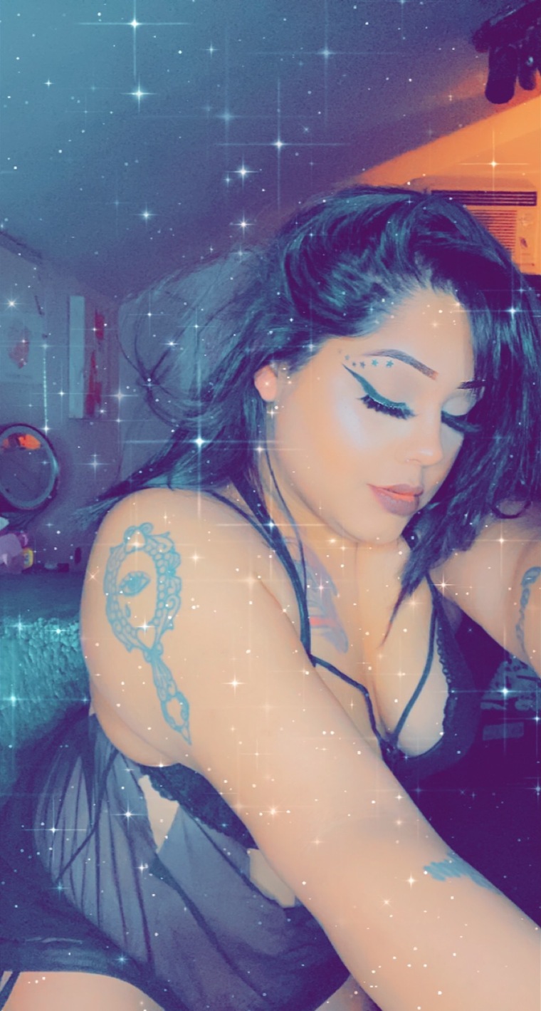 Stonerellaxoxo banner image