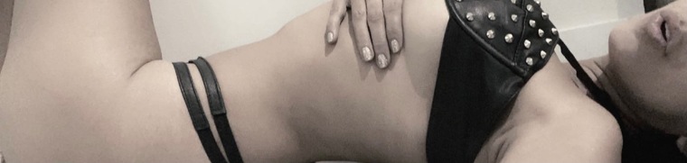 Strapon Latina banner image