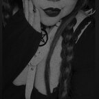 SuccubusSis avatar