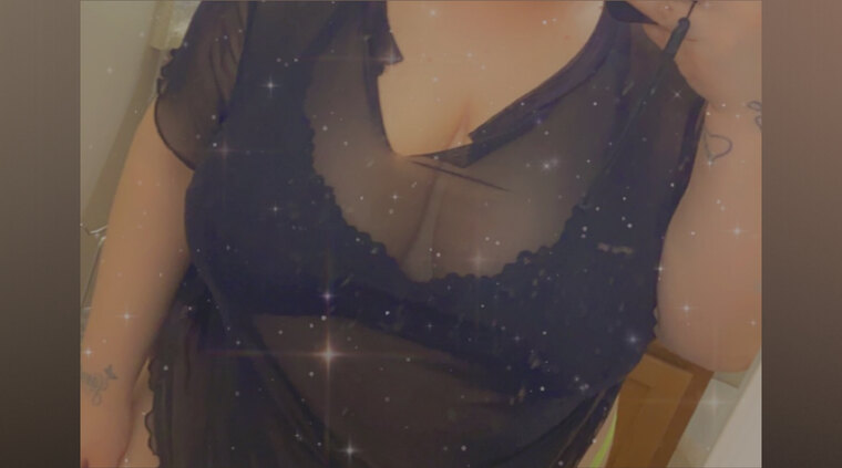 SugarMamiiXoXo cover image