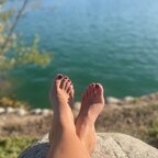 Always sunny, always barefoot avatar