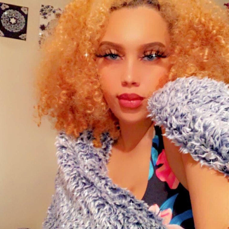 Mixed Girl Cay ๐จ๐ด ๐ช๐ฌ ๐ฎ๐ช banner image