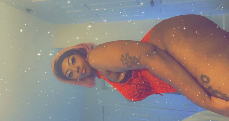 SeductiveSuzyy cover image