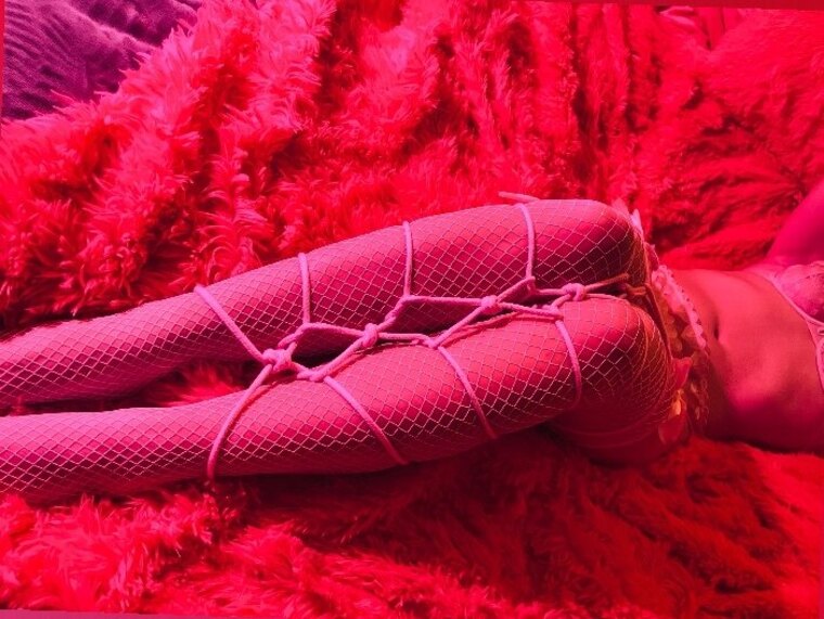 SweetAndSavage cover image