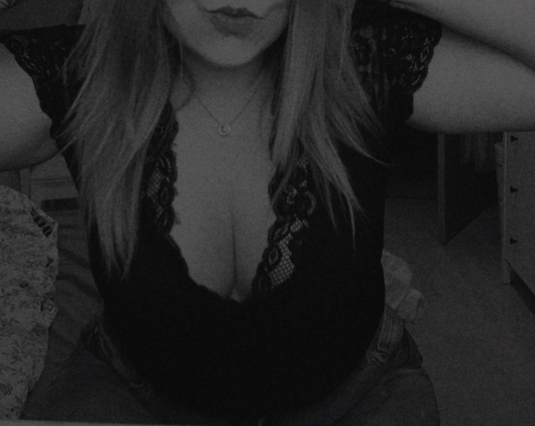 sweetblondiegirl03 cover image