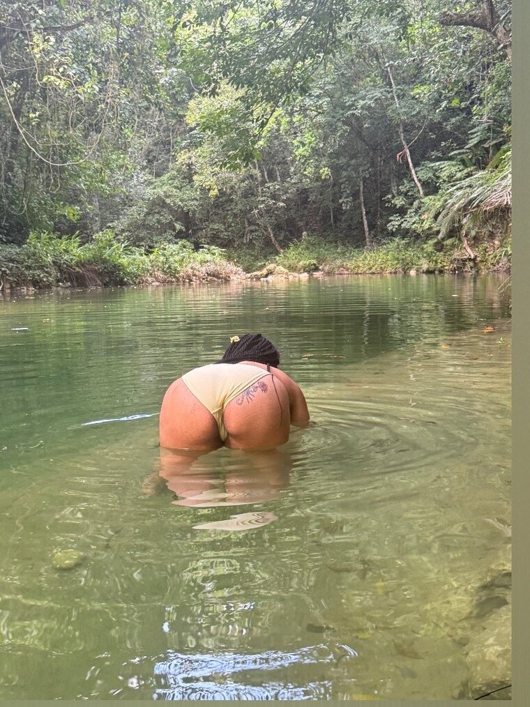 Sweetestmia cover image