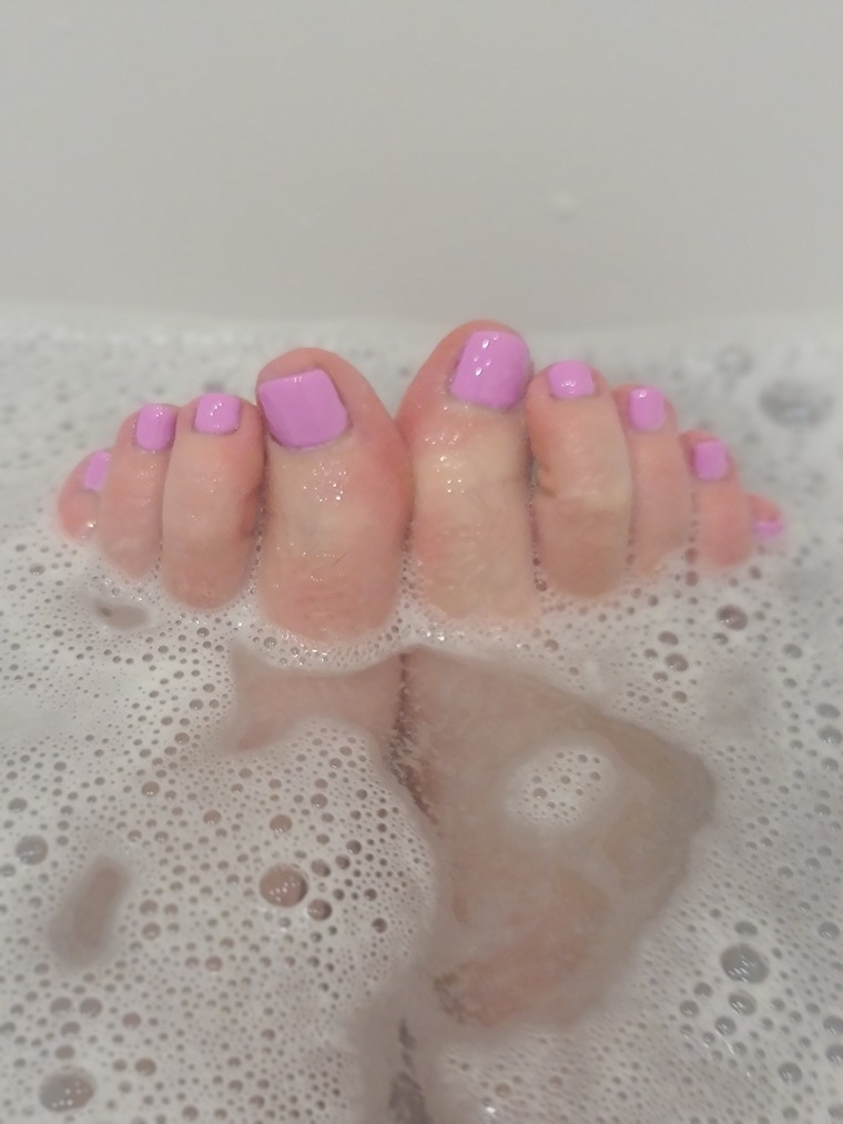 Hot Sweet Feet Images Come Take a Peek banner image