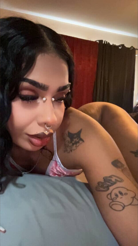 ThroatQueenXO😝 cover image