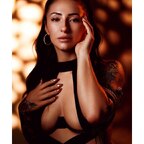Nina 🖤 avatar