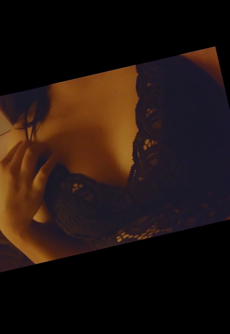 Honey😘 cover image