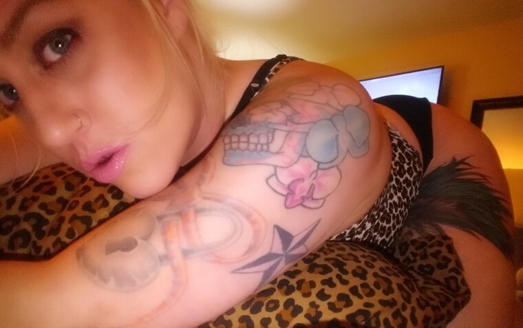 sweetpink69 cover image