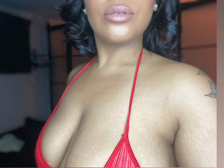 Sweet P💋🍑 cover image