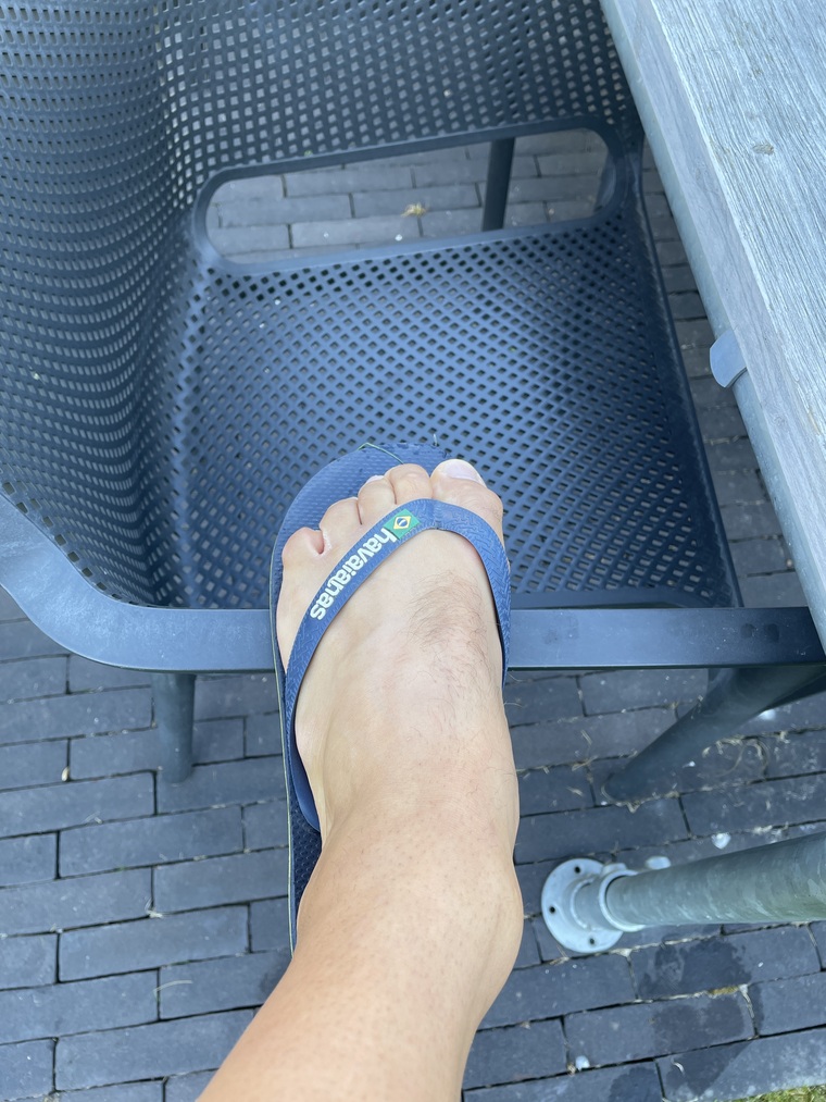 Sweetredtoes cover image