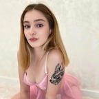 Riana Ellis 🌹 avatar