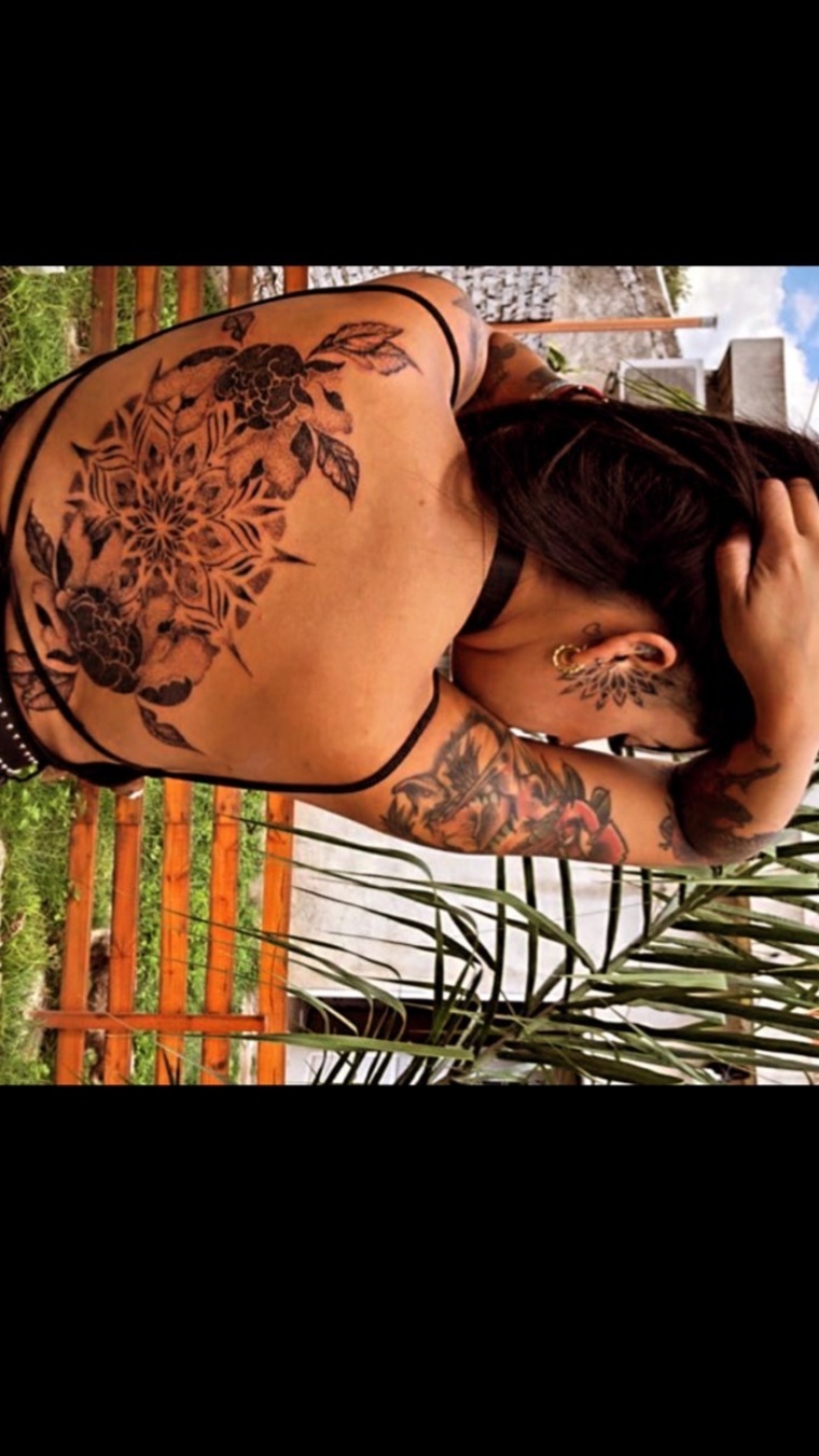 Latina banner image