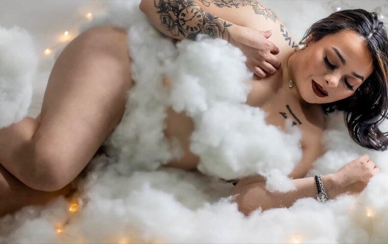 Yoselin 💘 cover image