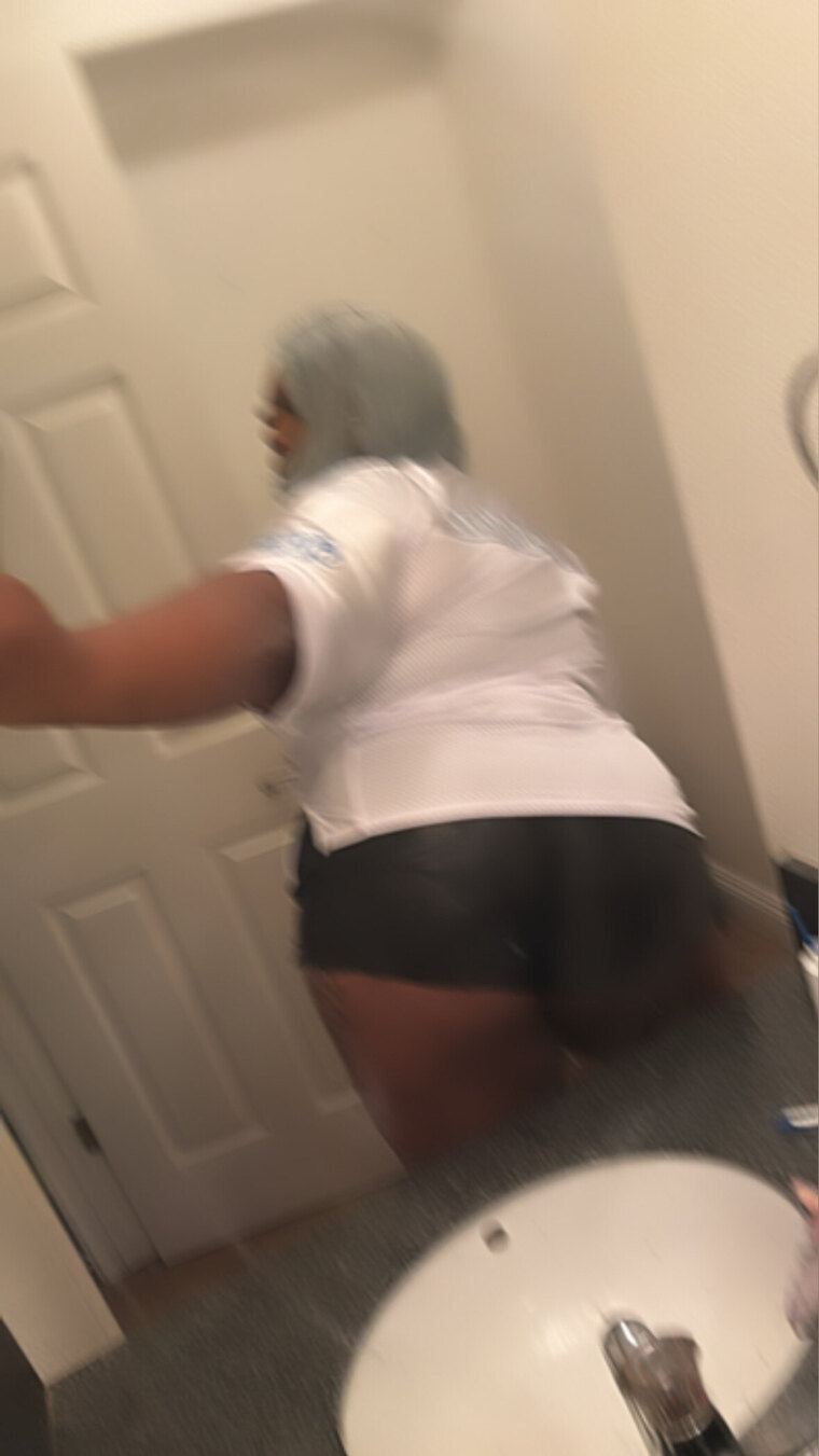 Mrs.Wapiana 💦🏝️ cover image