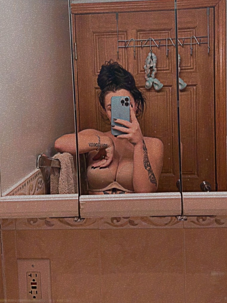 TaralynnOfficial cover image