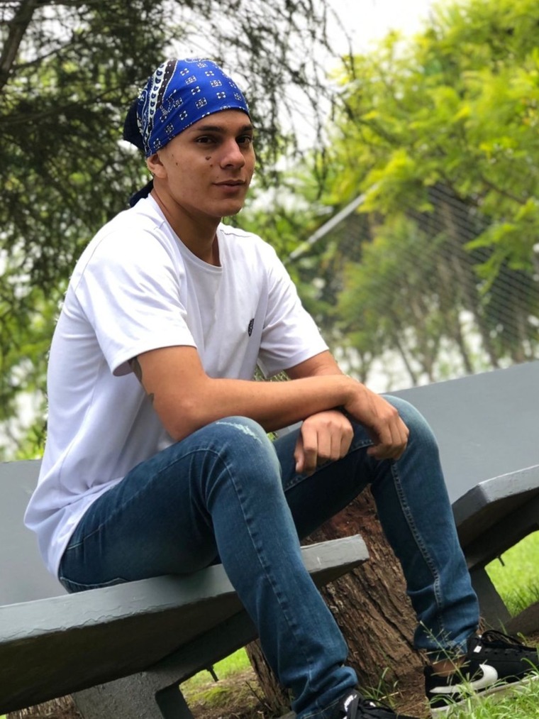 Tarira Aarón cover image