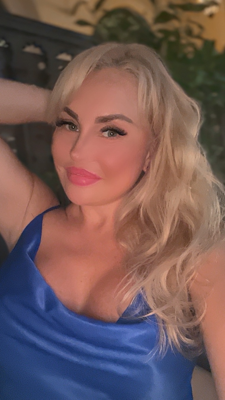 Tania Larina cover image
