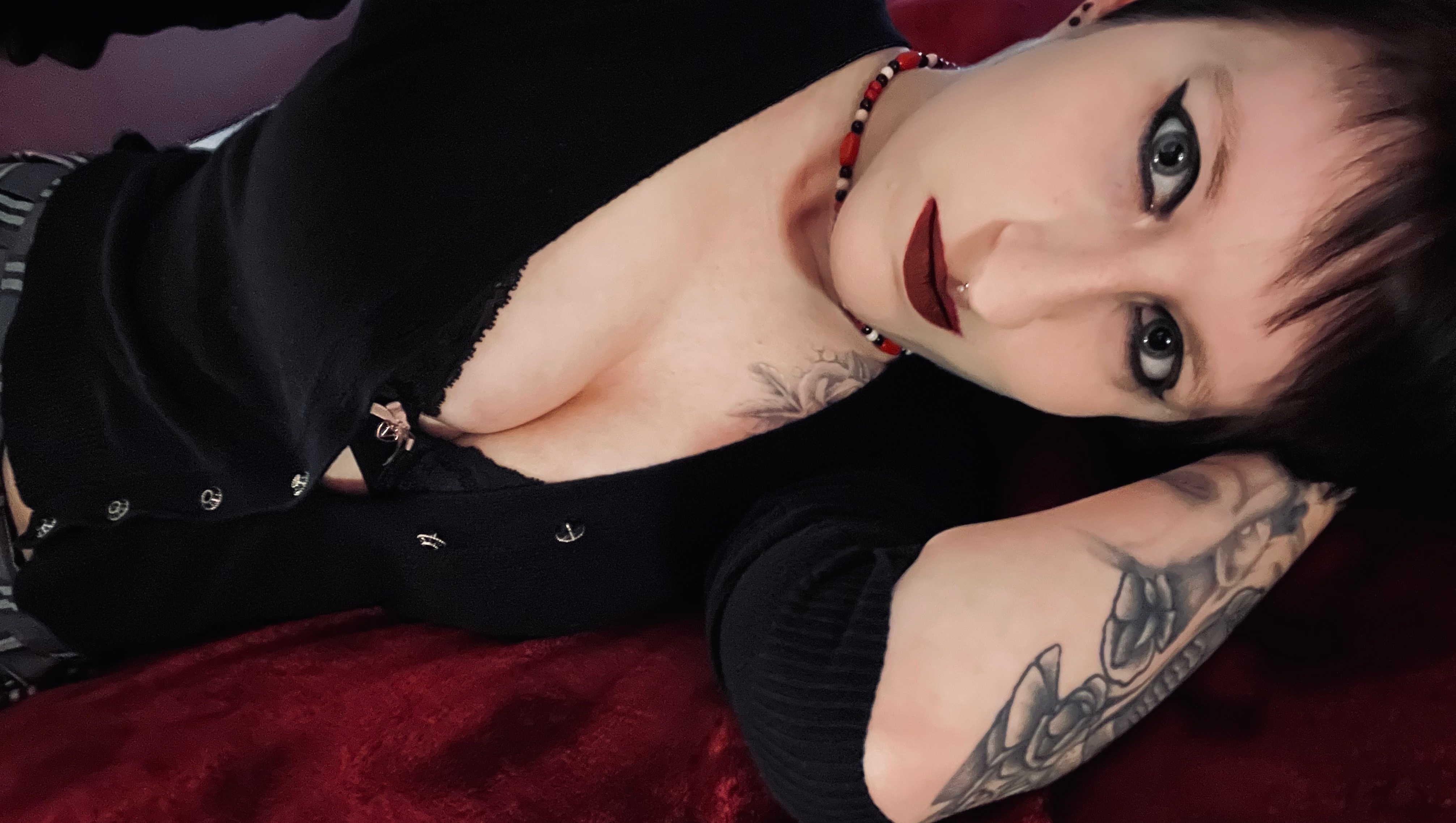 Tattedgothgirl1 banner image