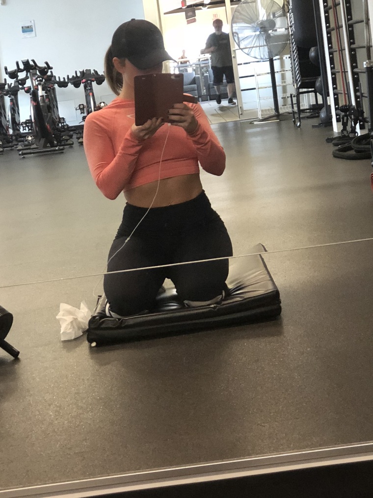 Dee cover image