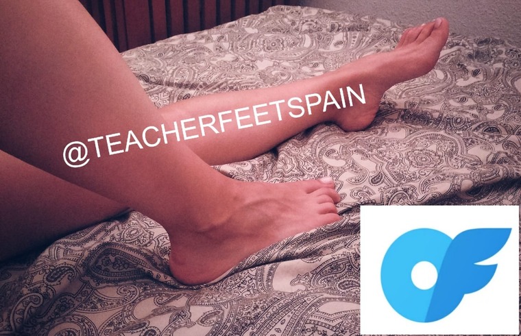 Teacher feet banner image