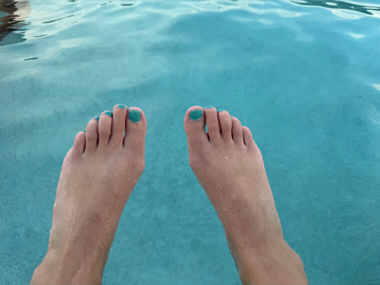 TeasingTootsies cover image
