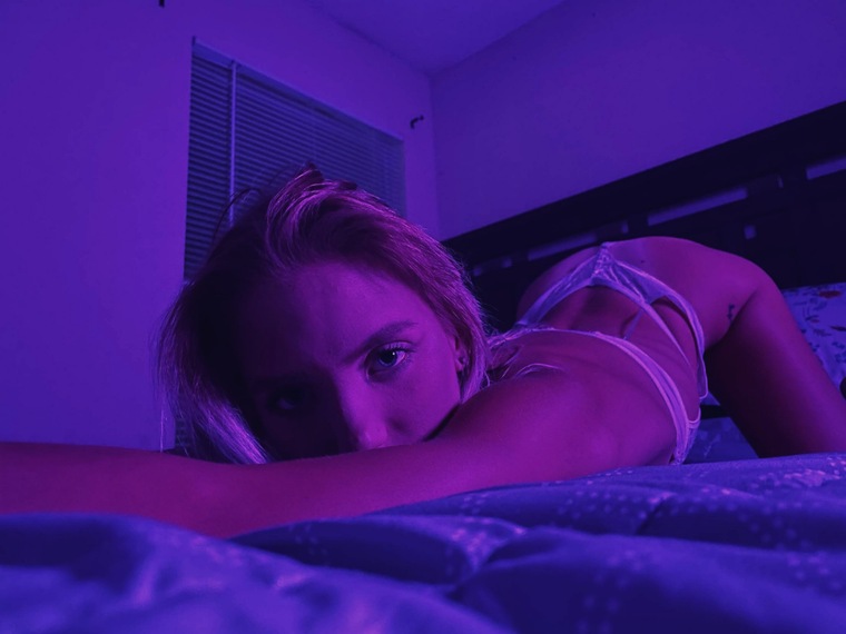 Petite Blondie cover image