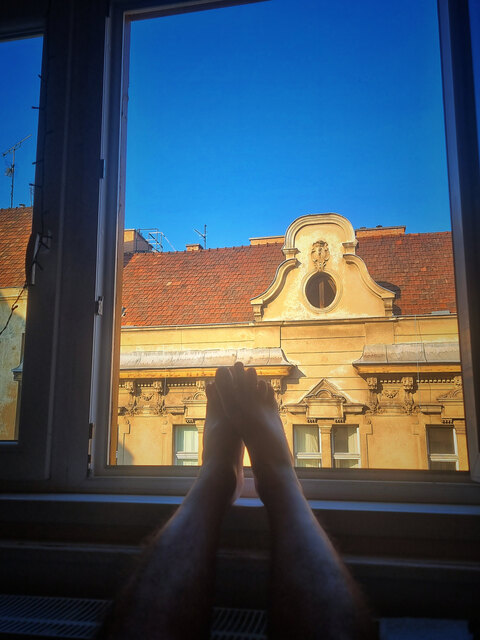 Tennis Foot guy cover image