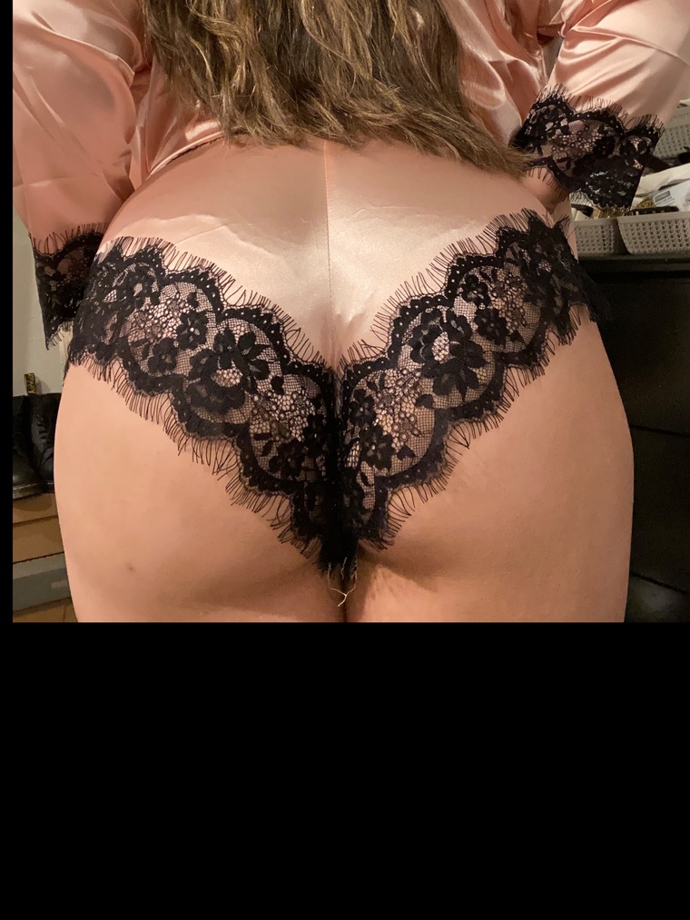 xoxodee.dee cover image