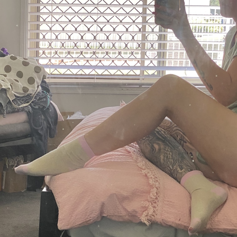 That foot chick banner image