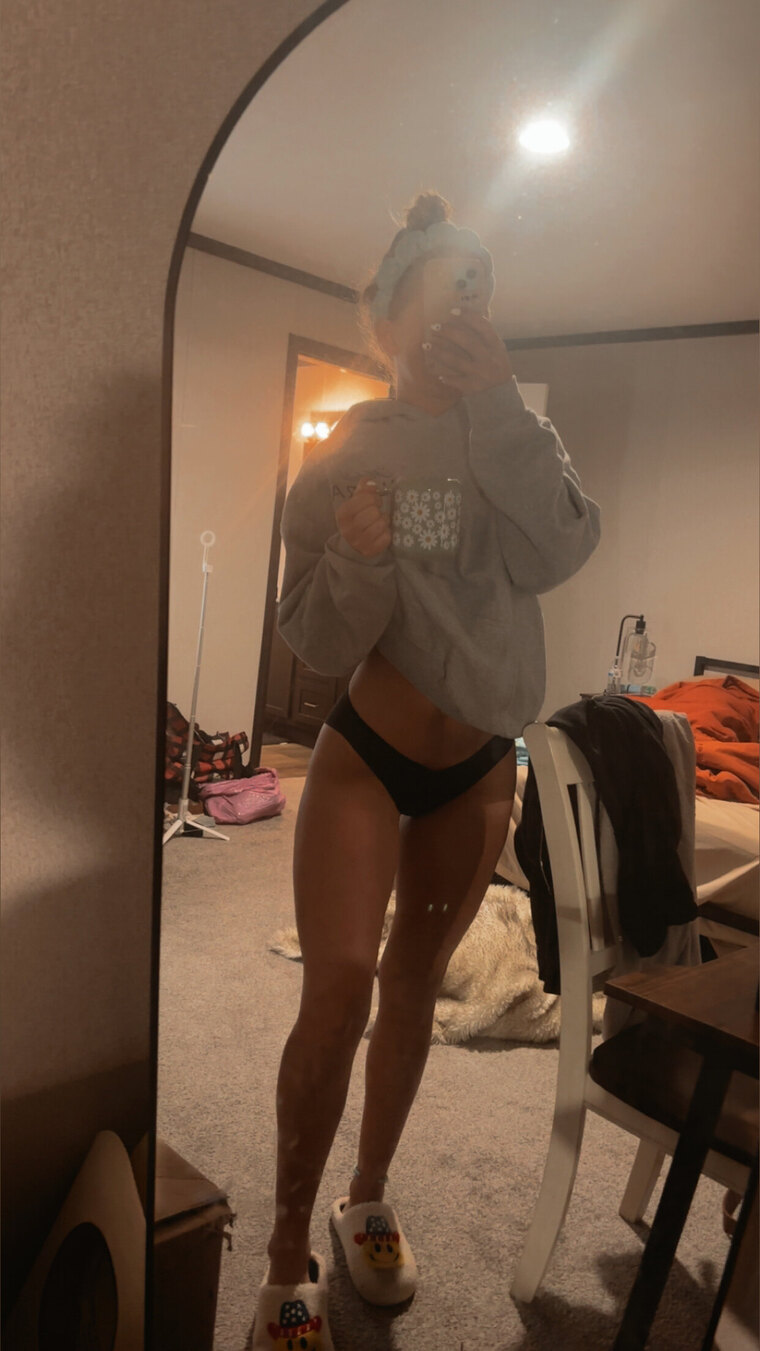 That girl Ig cover image