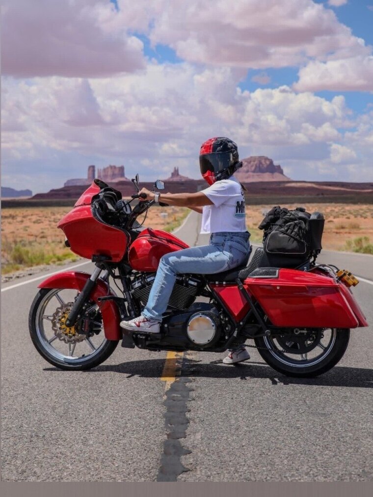ThatThickBaggerChick cover image