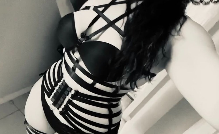 TheBootyWitchFree banner image