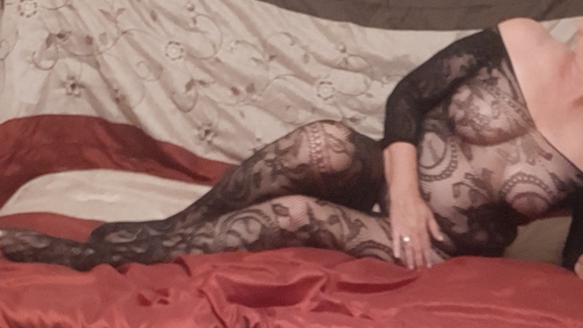 The Curvy Cougar banner image