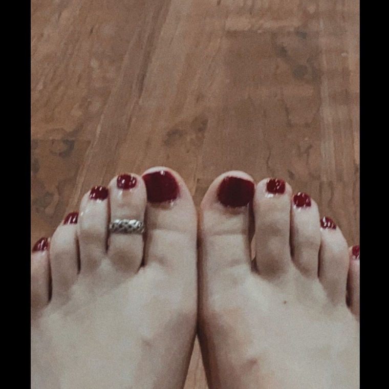 Feet for u cover image