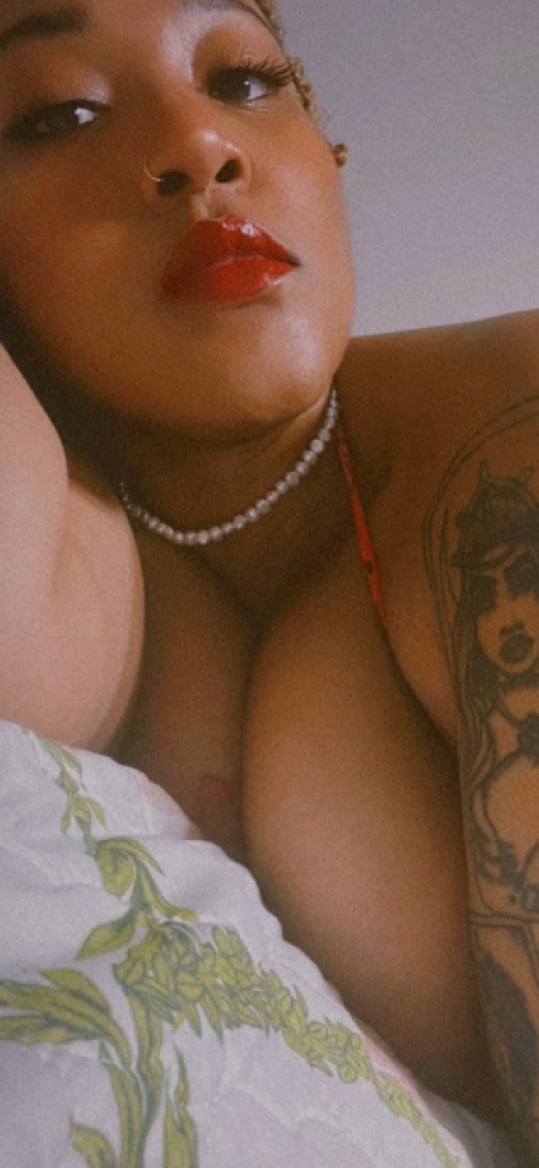 Leila Monroe cover image