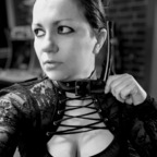 December Lace avatar