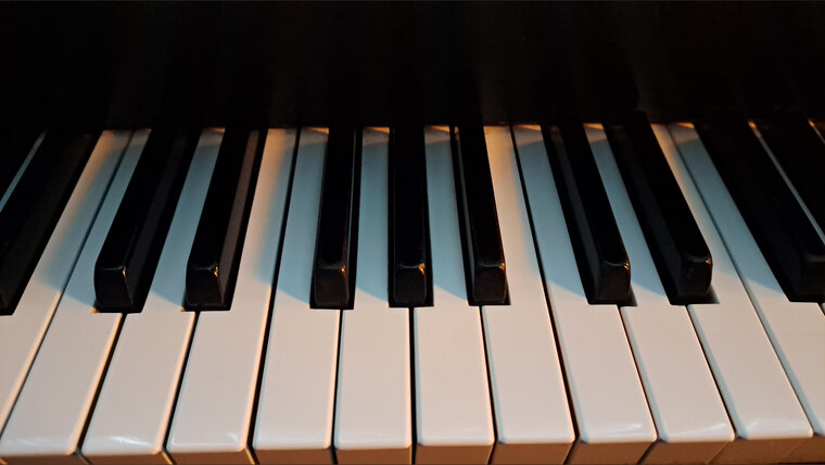 The Naked Piano Guy 🇺🇲🎹 banner image