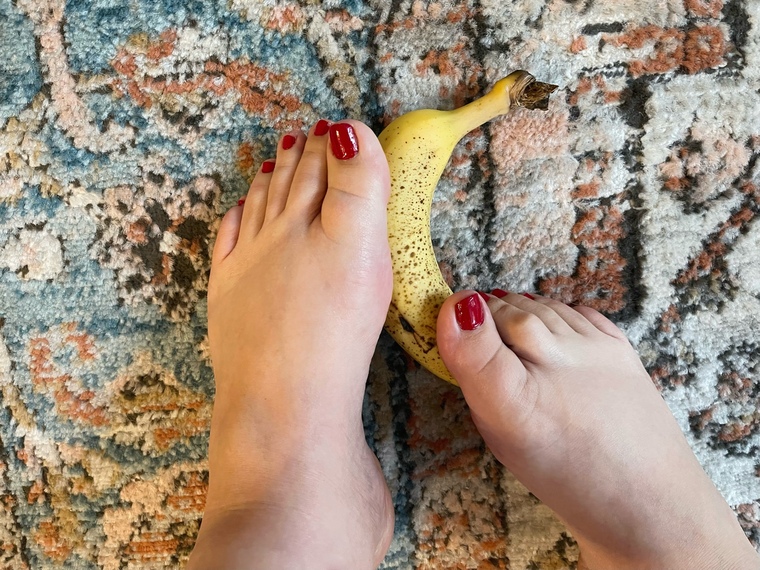 ThiccGirlToes banner image
