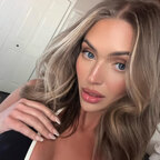 Whitney 🍑 avatar