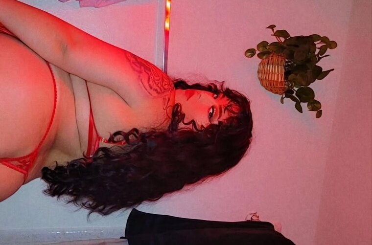 Nikki Dee cover image