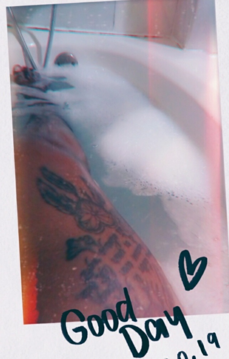 Thick_islandchick banner image