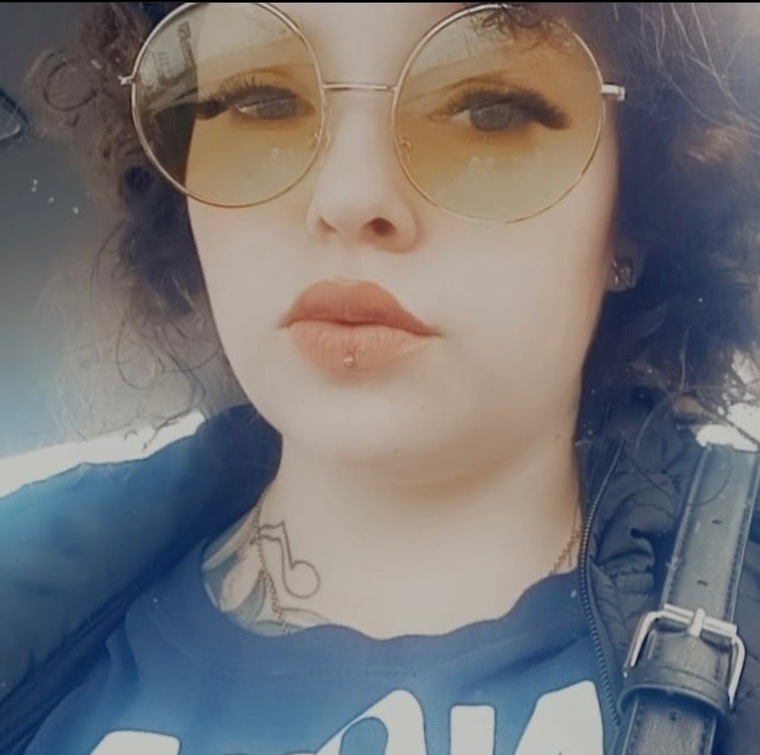 Hotmom cover image