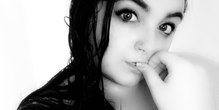 Thickthighsblueeyes banner image
